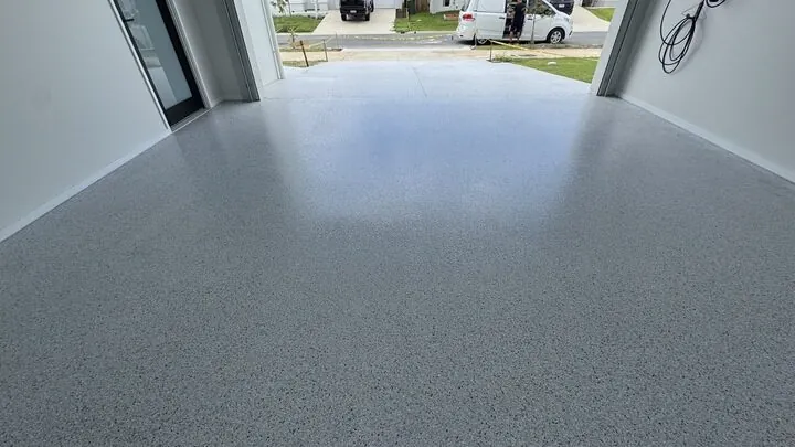 Redlands Double Garage — Charcoal Flake